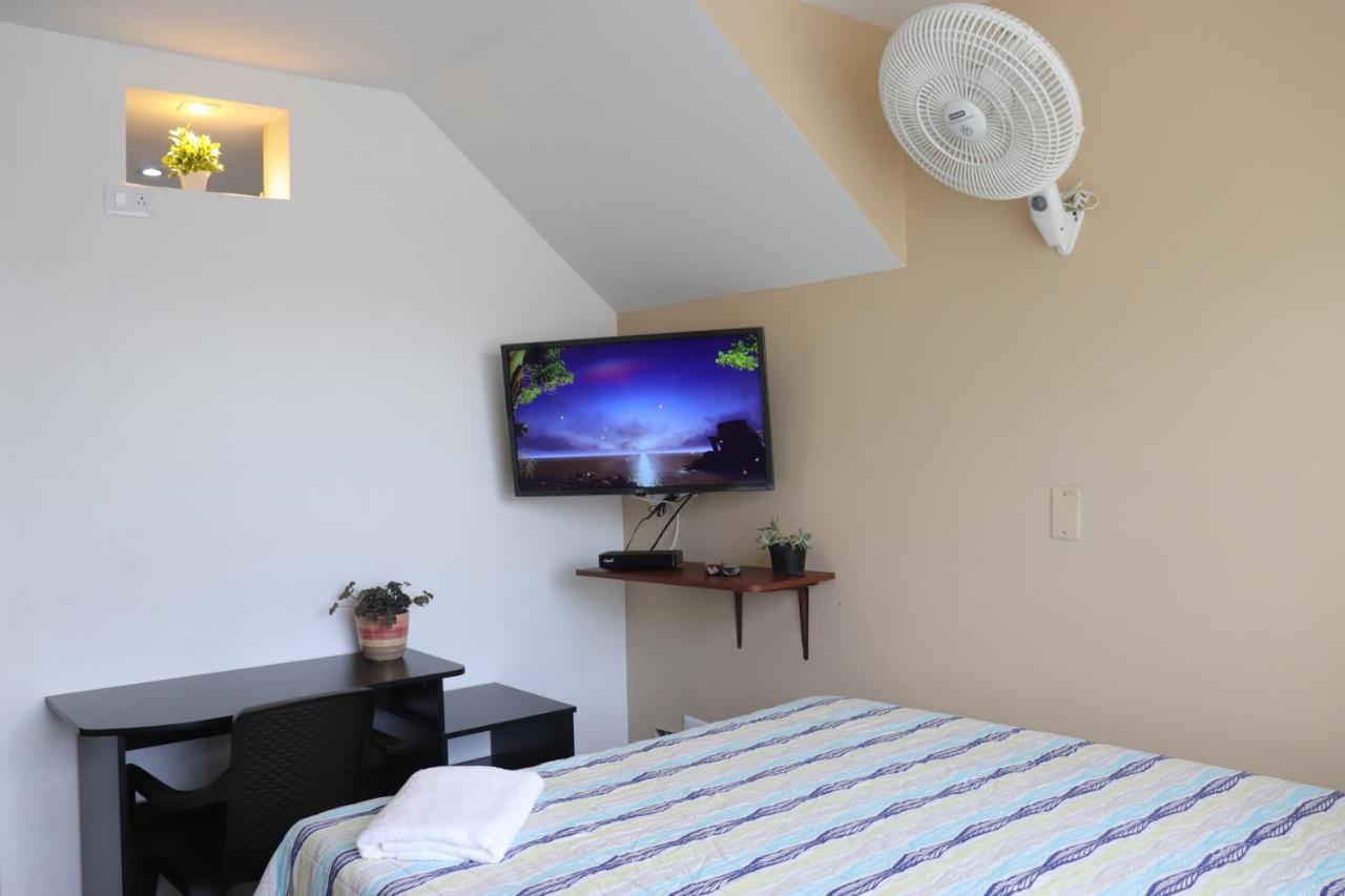 Mayorca Homestay 메딜린 외부 사진