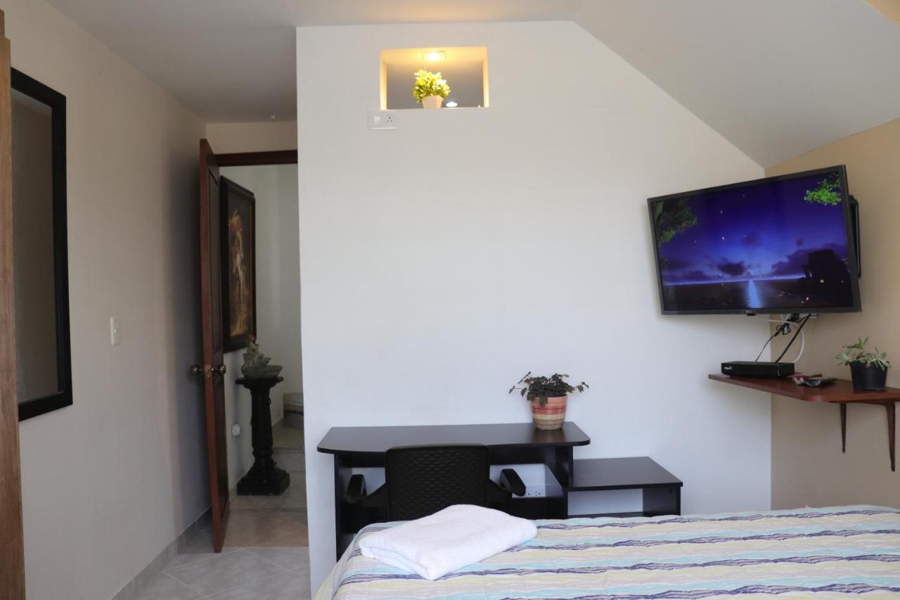 Mayorca Homestay 메딜린 외부 사진
