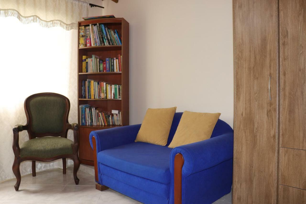 Mayorca Homestay 메딜린 외부 사진