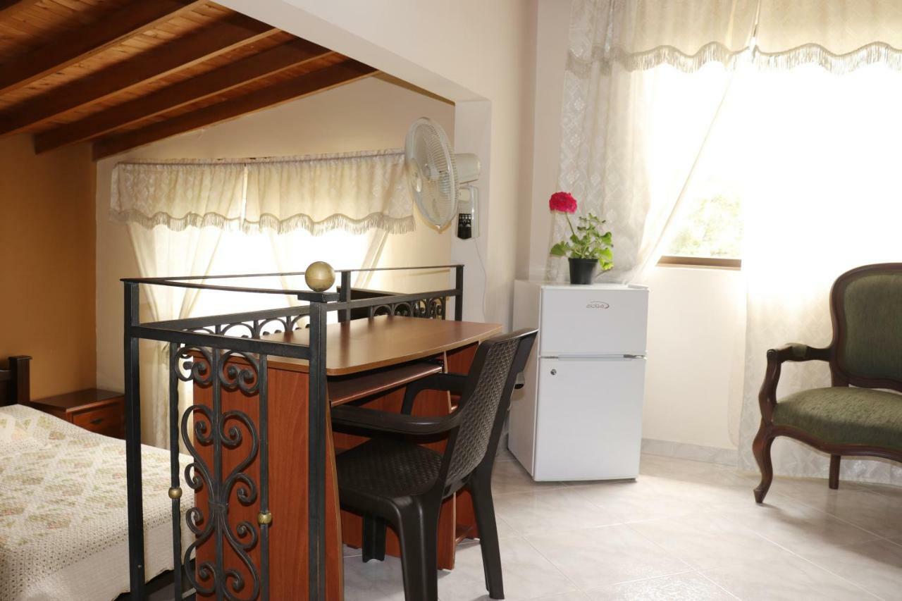Mayorca Homestay 메딜린 외부 사진