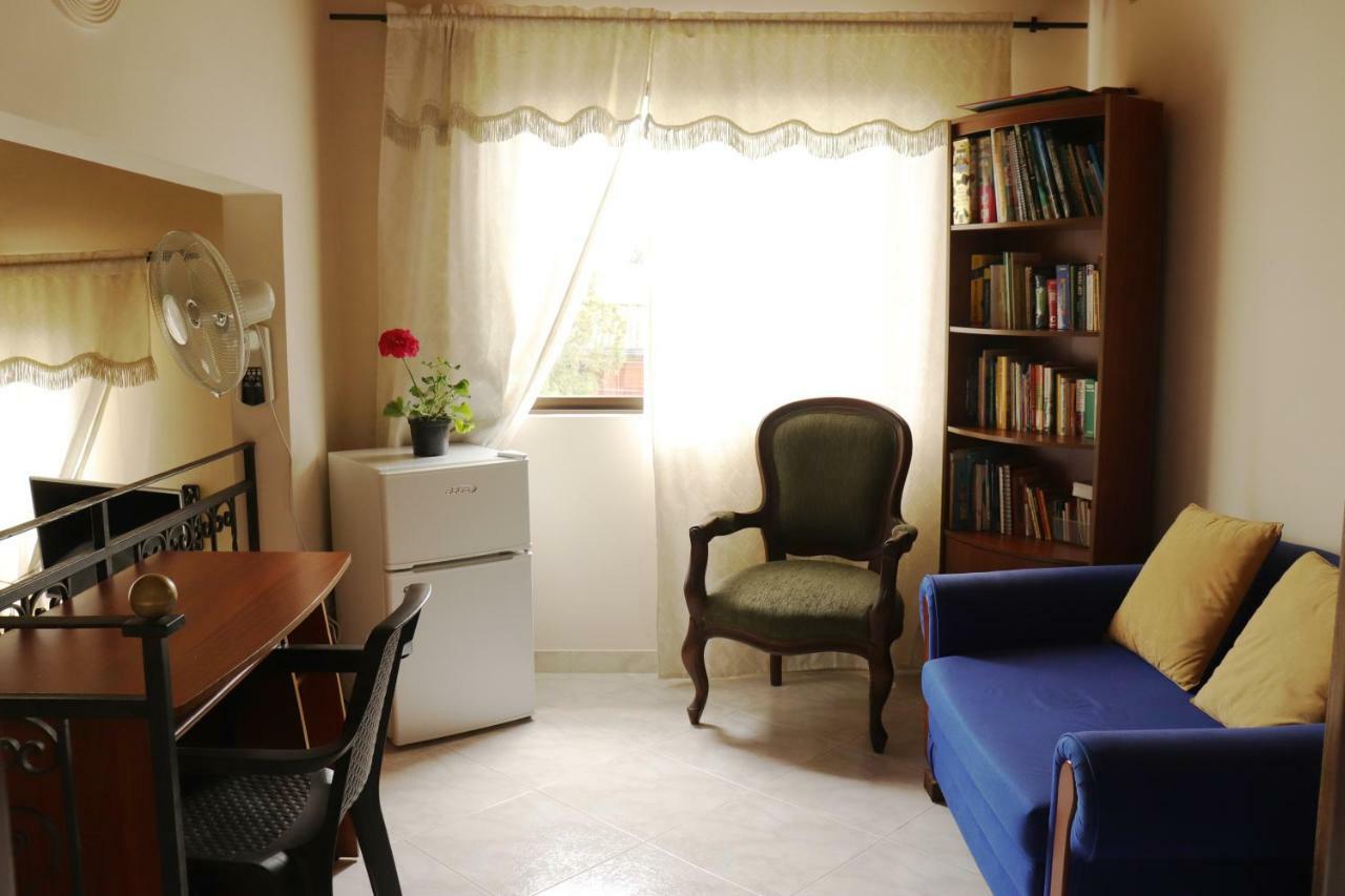 Mayorca Homestay 메딜린 외부 사진